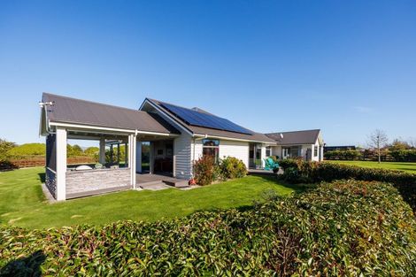 Photo of property in 20 Loveston Lane, Kelvin Grove, Palmerston North, 4470