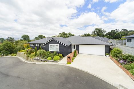 Photo of property in 3 Waimarama Court, Roslyn, Palmerston North, 4414
