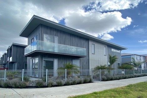 Photo of property in 1 Gunn Way, Hobsonville, Auckland, 0616
