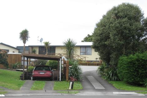 Photo of property in 17 Oleander Place, Bell Block, New Plymouth, 4312