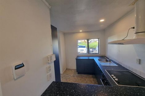 Photo of property in 15/12 Blueridge Close, Sunnyvale, Auckland, 0612