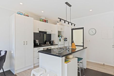 Photo of property in 23d Heta Road, Highlands Park, New Plymouth, 4312