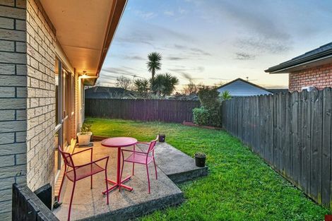 Photo of property in 22 Carisbrook Crescent, Papakura, 2110