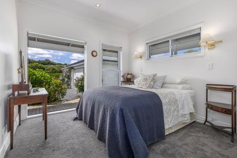 Photo of property in 68 Tarahunga Road, Levin, 5571