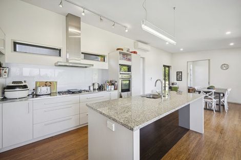 Photo of property in 173 Bing Lucas Drive, Tawa, Wellington, 5028