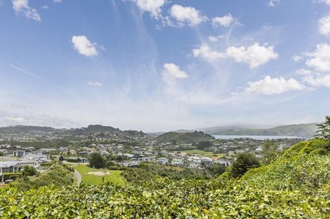 Photo of property in 24 Ships Cove, Whitby, Porirua, 5024
