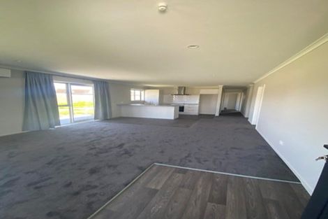 Photo of property in 10 Huntaway Lane, Dunsandel, 7682