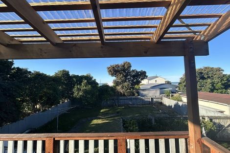 Photo of property in 17 Shrimpton Road, Haumoana, 4102