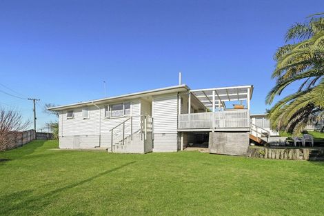 Photo of property in 12 Nield Road, Manurewa, Auckland, 2102