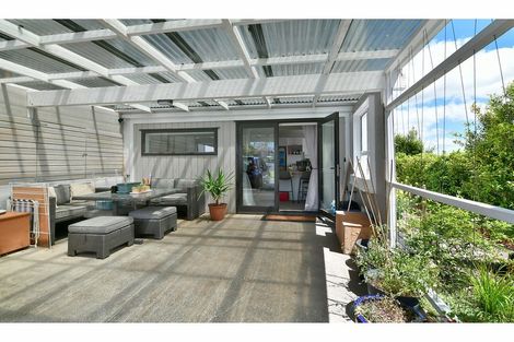 Photo of property in 6 Brian Crescent, Stanmore Bay, Whangaparaoa, 0932