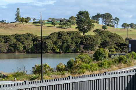 Photo of property in 2 Taeore Lane, Raglan, 3225