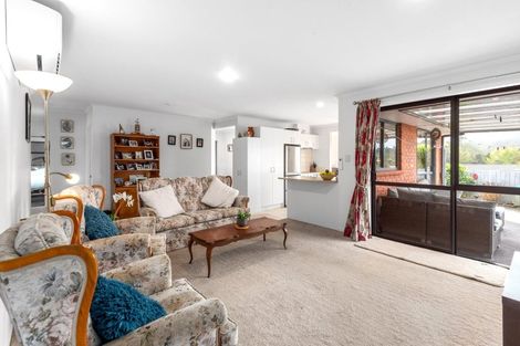 Photo of property in 16 Maxwell Place, Queenstown, 9300