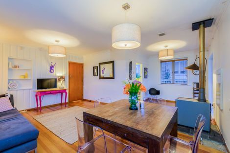 Photo of property in 8 Hoskins Avenue, Hillsborough, Auckland, 1042