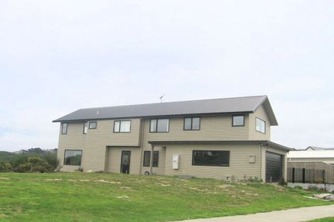 Photo of property in 62 Cedar Street, Maungaraki, Lower Hutt, 5010