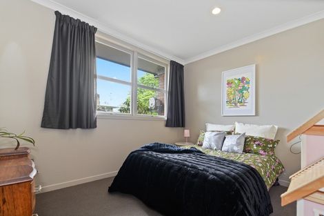 Photo of property in 8 Braid Road, St Andrews, Hamilton, 3200