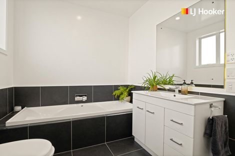 Photo of property in 9 Crest Street, Tainui, Dunedin, 9013