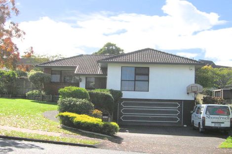 Photo of property in 57 Mirrabooka Avenue, Botany Downs, Auckland, 2010
