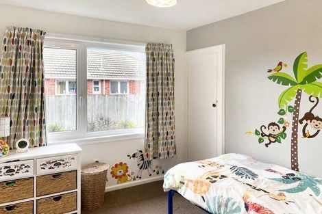 Photo of property in 92 Kendal Avenue, Burnside, Christchurch, 8053