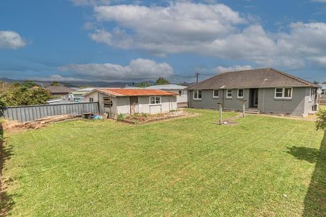 Photo of property in 1 Kauri Street, Levin, 5510
