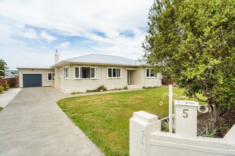 Photo of property in 5 Grey Street, Feilding, 4702