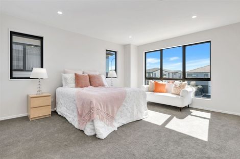 Photo of property in 48 Hikuawa Road, Flat Bush, Auckland, 2019