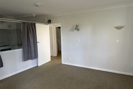 Photo of property in 7 Waiteata Road, Kelburn, Wellington, 6012