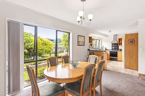 Photo of property in 14 Chilton Drive, Paraparaumu, 5032