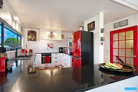 Photo of property in 18 Kitewaho Road, Swanson, Auckland, 0816