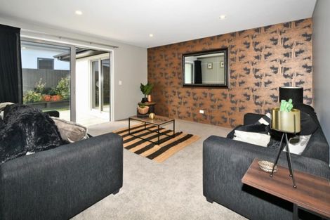 Photo of property in 33 Prestons Park Drive, Marshland, Christchurch, 8083