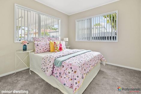 Photo of property in 34 Convair Crescent, Mangere, Auckland, 2022