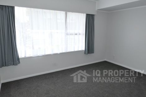 Photo of property in 2/77 Prince Regent Drive, Half Moon Bay, Auckland, 2012