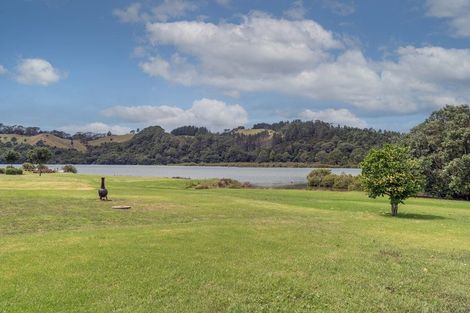 Photo of property in 2 Admiral Drive, Cooks Beach, Whitianga, 3591