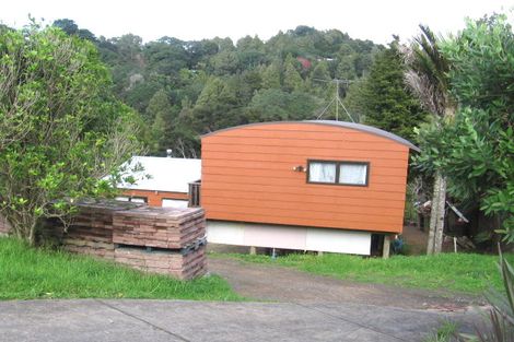 Photo of property in 77 Warner Park Avenue, Laingholm, Auckland, 0604