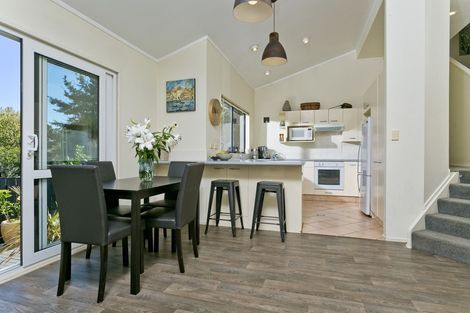 Photo of property in 101a Carlisle Road, Torbay, Auckland, 0632