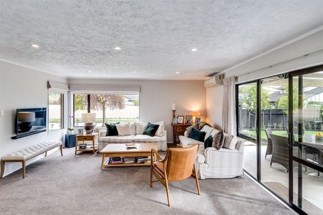 Photo of property in 24 Hetley Crescent, Taradale, Napier, 4112