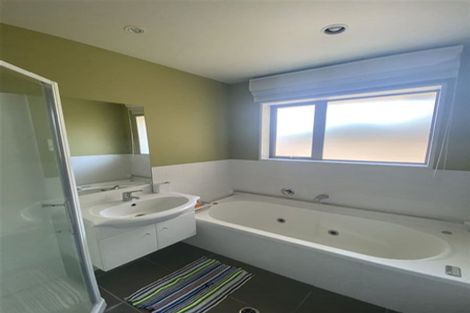 Photo of property in 207a Memorial Avenue, Burnside, Christchurch, 8053