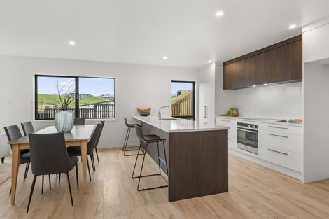 Photo of property in 34 Omahina Street, Raglan, 3225