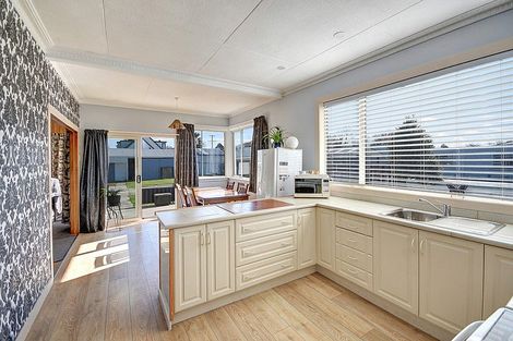 Photo of property in 54 Chaucer Street, Milton, 9220