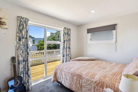 Photo of property in 60 The Parade, Paekakariki, 5034