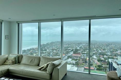 Photo of property in Sentinel Apartments, 2302/3 Northcroft Street, Takapuna, Auckland, 0622