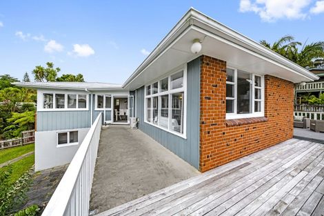 Photo of property in 180a Old Titirangi Road, New Lynn, Auckland, 0600