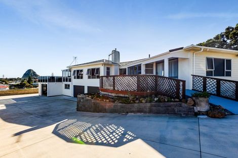 Photo of property in 17 Mount View Place, Spotswood, New Plymouth, 4310