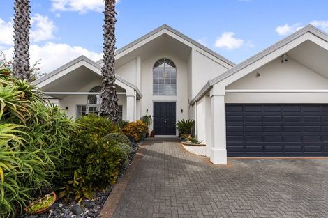 Photo of property in 29 Bronte Place, Somerville, Auckland, 2014