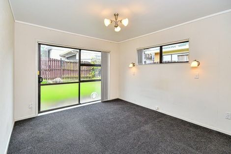 Photo of property in 2a Duke Street, Papakura, 2110