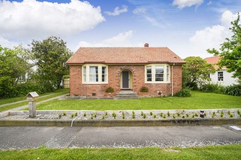 Photo of property in 118 Savage Crescent, West End, Palmerston North, 4412