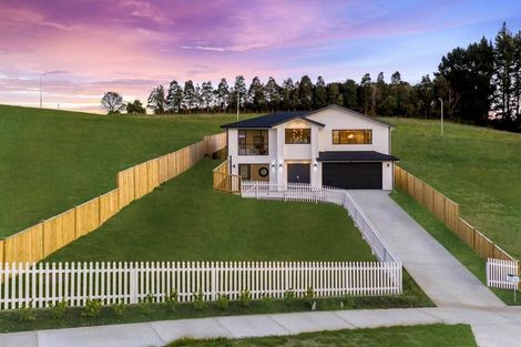 Photo of property in 24 Maraeariki Avenue, Orewa, 0931