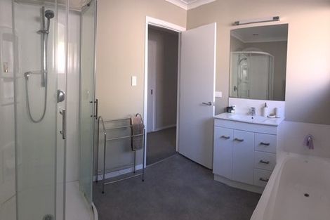 Photo of property in 19a Crescent Road, Otumoetai, Tauranga, 3110