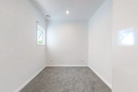 Photo of property in 69 Ranui Crescent, Khandallah, Wellington, 6035