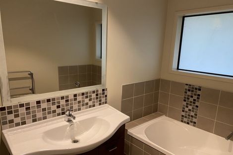 Photo of property in 25a George Crescent, Buckland, Pukekohe, 2677