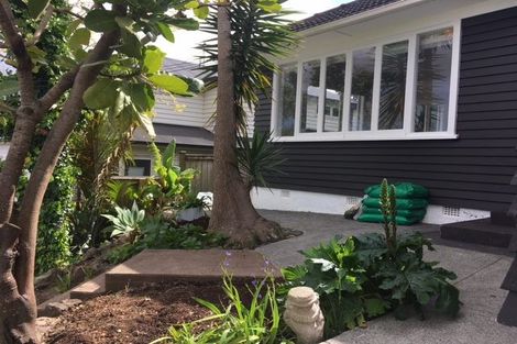Photo of property in 1/697 Great North Road, Grey Lynn, Auckland, 1021